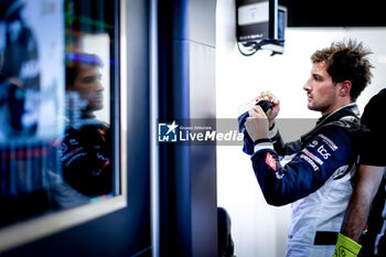 2024-07-20 - EVANS Mitch (nzl), Jaguar TCS Racing, Jaguar I-Type 6, portrait during the 2024 Hankook London ePrix, 10th meeting of the 2023-24 ABB FIA Formula E World Championship, on the ExCeL London from June 18 to 21, 2024 in London, United Kingdom - 2024 FORMULA E LONDON EPRIX - FORMULA E - MOTORS