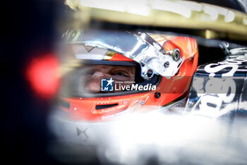 2024-07-20 - VERGNE Jean-Eric (fra), DS Penske, DS E-Tense FE23, portrait during the 2024 Hankook London ePrix, 10th meeting of the 2023-24 ABB FIA Formula E World Championship, on the ExCeL London from June 18 to 21, 2024 in London, United Kingdom - 2024 FORMULA E LONDON EPRIX - FORMULA E - MOTORS