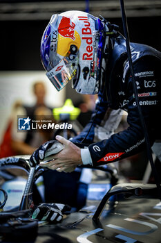 2024-07-20 - CASSIDY Nick (nzl), Jaguar TCS Racing, Jaguar I-Type 6, portrait during the 2024 Hankook London ePrix, 10th meeting of the 2023-24 ABB FIA Formula E World Championship, on the ExCeL London from June 18 to 21, 2024 in London, United Kingdom - 2024 FORMULA E LONDON EPRIX - FORMULA E - MOTORS