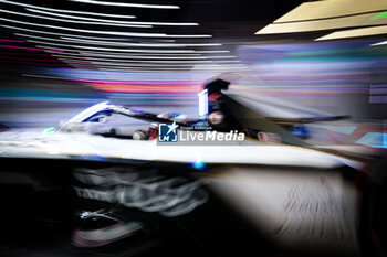 2024-07-20 - 09 EVANS Mitch (nzl), Jaguar TCS Racing, Jaguar I-Type 6, action during the 2024 Hankook London ePrix, 10th meeting of the 2023-24 ABB FIA Formula E World Championship, on the ExCeL London from June 18 to 21, 2024 in London, United Kingdom - 2024 FORMULA E LONDON EPRIX - FORMULA E - MOTORS