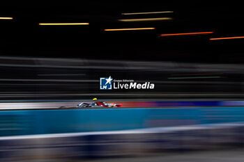 2024-07-20 - 21 DE VRIES Nyck (nld), Mahindra Racing, Mahindra M9Electro, action during the 2024 Hankook London ePrix, 10th meeting of the 2023-24 ABB FIA Formula E World Championship, on the ExCeL London from June 18 to 21, 2024 in London, United Kingdom - 2024 FORMULA E LONDON EPRIX - FORMULA E - MOTORS