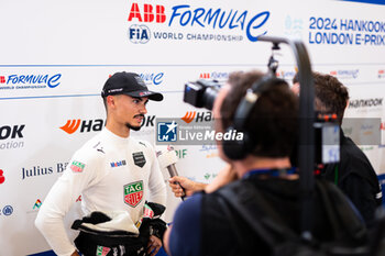 2024-07-20 - WEHRLEIN Pascal (ger), TAG HEUER Porsche Formula E Team, Porsche 99X Electric, portrait during the 2024 Hankook London ePrix, 10th meeting of the 2023-24 ABB FIA Formula E World Championship, on the ExCeL London from June 18 to 21, 2024 in London, United Kingdom - 2024 FORMULA E LONDON EPRIX - FORMULA E - MOTORS