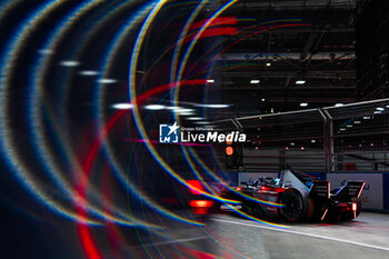 2024-07-20 - 94 WEHRLEIN Pascal (ger), TAG HEUER Porsche Formula E Team, Porsche 99X Electric, action during the 2024 Hankook London ePrix, 10th meeting of the 2023-24 ABB FIA Formula E World Championship, on the ExCeL London from June 18 to 21, 2024 in London, United Kingdom - 2024 FORMULA E LONDON EPRIX - FORMULA E - MOTORS