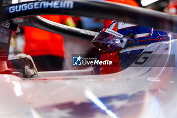 2024-07-20 - DENNIS Jake (gbr), Andretti Global, Porsche 99X Electric, portrait during the 2024 Hankook London ePrix, 10th meeting of the 2023-24 ABB FIA Formula E World Championship, on the ExCeL London from June 18 to 21, 2024 in London, United Kingdom - 2024 FORMULA E LONDON EPRIX - FORMULA E - MOTORS