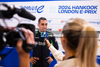 2024-07-20 - BUEMI Sébastien (swi), Envision Racing, Jaguar I-Type 6, portrait during the 2024 Hankook London ePrix, 10th meeting of the 2023-24 ABB FIA Formula E World Championship, on the ExCeL London from June 18 to 21, 2024 in London, United Kingdom - 2024 FORMULA E LONDON EPRIX - FORMULA E - MOTORS