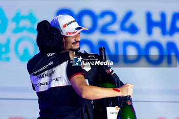 2024-07-20 - WEHRLEIN Pascal (ger), TAG HEUER Porsche Formula E Team, Porsche 99X Electric, portrait during the 2024 Hankook London ePrix, 10th meeting of the 2023-24 ABB FIA Formula E World Championship, on the ExCeL London from June 18 to 21, 2024 in London, United Kingdom - 2024 FORMULA E LONDON EPRIX - FORMULA E - MOTORS