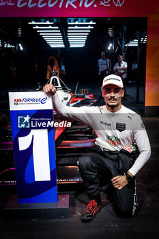 2024-07-20 - WEHRLEIN Pascal (ger), TAG HEUER Porsche Formula E Team, Porsche 99X Electric, portrait during the 2024 Hankook London ePrix, 10th meeting of the 2023-24 ABB FIA Formula E World Championship, on the ExCeL London from June 18 to 21, 2024 in London, United Kingdom - 2024 FORMULA E LONDON EPRIX - FORMULA E - MOTORS