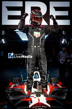 2024-07-20 - WEHRLEIN Pascal (ger), TAG HEUER Porsche Formula E Team, Porsche 99X Electric, portrait during the 2024 Hankook London ePrix, 10th meeting of the 2023-24 ABB FIA Formula E World Championship, on the ExCeL London from June 18 to 21, 2024 in London, United Kingdom - 2024 FORMULA E LONDON EPRIX - FORMULA E - MOTORS