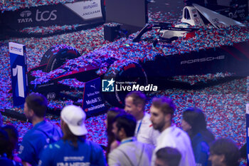 2024-07-20 - Podium, WEHRLEIN Pascal (ger), TAG HEUER Porsche Formula E Team, Porsche 99X Electric, portrait during the 2024 Hankook London ePrix, 10th meeting of the 2023-24 ABB FIA Formula E World Championship, on the ExCeL London from June 18 to 21, 2024 in London, United Kingdom - 2024 FORMULA E LONDON EPRIX - FORMULA E - MOTORS