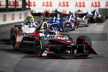 2024-07-20 - 94 WEHRLEIN Pascal (ger), TAG HEUER Porsche Formula E Team, Porsche 99X Electric, action during the 2024 Hankook London ePrix, 10th meeting of the 2023-24 ABB FIA Formula E World Championship, on the ExCeL London from June 18 to 21, 2024 in London, United Kingdom - 2024 FORMULA E LONDON EPRIX - FORMULA E - MOTORS