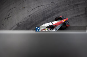 2024-07-20 - 21 DE VRIES Nyck (nld), Mahindra Racing, Mahindra M9Electro, action during the 2024 Hankook London ePrix, 10th meeting of the 2023-24 ABB FIA Formula E World Championship, on the ExCeL London from June 18 to 21, 2024 in London, United Kingdom - 2024 FORMULA E LONDON EPRIX - FORMULA E - MOTORS