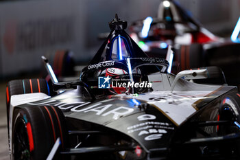 2024-07-20 - 09 EVANS Mitch (nzl), Jaguar TCS Racing, Jaguar I-Type 6, action during the 2024 Hankook London ePrix, 10th meeting of the 2023-24 ABB FIA Formula E World Championship, on the ExCeL London from June 18 to 21, 2024 in London, United Kingdom - 2024 FORMULA E LONDON EPRIX - FORMULA E - MOTORS