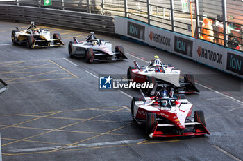 2024-07-20 - 23 FENESTRAZ Sacha (fra), Nissan Formula E Team, Nissan e-4ORCE 04, action during the 2024 Hankook London ePrix, 10th meeting of the 2023-24 ABB FIA Formula E World Championship, on the ExCeL London from June 18 to 21, 2024 in London, United Kingdom - 2024 FORMULA E LONDON EPRIX - FORMULA E - MOTORS