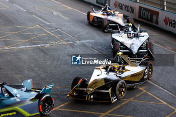 2024-07-20 - 02 VANDOORNE Stoffel (bel), DS Penske, DS E-Tense FE23, action during the 2024 Hankook London ePrix, 10th meeting of the 2023-24 ABB FIA Formula E World Championship, on the ExCeL London from June 18 to 21, 2024 in London, United Kingdom - 2024 FORMULA E LONDON EPRIX - FORMULA E - MOTORS