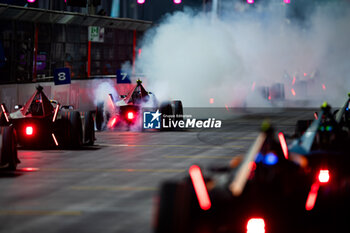 2024-07-20 - 21 DE VRIES Nyck (nld), Mahindra Racing, Mahindra M9Electro, action during the 2024 Hankook London ePrix, 10th meeting of the 2023-24 ABB FIA Formula E World Championship, on the ExCeL London from June 18 to 21, 2024 in London, United Kingdom - 2024 FORMULA E LONDON EPRIX - FORMULA E - MOTORS