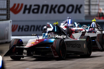 2024-07-20 - 21 DE VRIES Nyck (nld), Mahindra Racing, Mahindra M9Electro, action during the 2024 Hankook London ePrix, 10th meeting of the 2023-24 ABB FIA Formula E World Championship, on the ExCeL London from June 18 to 21, 2024 in London, United Kingdom - 2024 FORMULA E LONDON EPRIX - FORMULA E - MOTORS