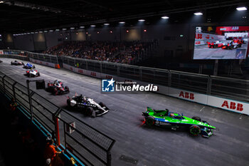 2024-07-20 - 16 BUEMI Sébastien (swi), Envision Racing, Jaguar I-Type 6, action during the 2024 Hankook London ePrix, 10th meeting of the 2023-24 ABB FIA Formula E World Championship, on the ExCeL London from June 18 to 21, 2024 in London, United Kingdom - 2024 FORMULA E LONDON EPRIX - FORMULA E - MOTORS