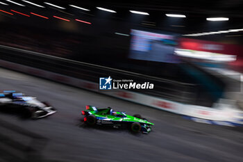 2024-07-20 - 16 BUEMI Sébastien (swi), Envision Racing, Jaguar I-Type 6, action during the 2024 Hankook London ePrix, 10th meeting of the 2023-24 ABB FIA Formula E World Championship, on the ExCeL London from June 18 to 21, 2024 in London, United Kingdom - 2024 FORMULA E LONDON EPRIX - FORMULA E - MOTORS