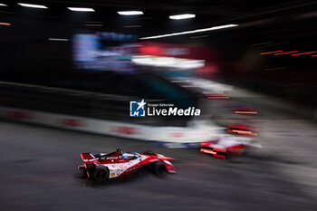 2024-07-20 - 23 FENESTRAZ Sacha (fra), Nissan Formula E Team, Nissan e-4ORCE 04, action during the 2024 Hankook London ePrix, 10th meeting of the 2023-24 ABB FIA Formula E World Championship, on the ExCeL London from June 18 to 21, 2024 in London, United Kingdom - 2024 FORMULA E LONDON EPRIX - FORMULA E - MOTORS