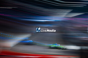 2024-07-20 - 16 BUEMI Sébastien (swi), Envision Racing, Jaguar I-Type 6, action during the 2024 Hankook London ePrix, 10th meeting of the 2023-24 ABB FIA Formula E World Championship, on the ExCeL London from June 18 to 21, 2024 in London, United Kingdom - 2024 FORMULA E LONDON EPRIX - FORMULA E - MOTORS