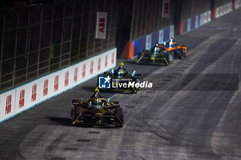 2024-07-20 - 02 VANDOORNE Stoffel (bel), DS Penske, DS E-Tense FE23, action during the 2024 Hankook London ePrix, 10th meeting of the 2023-24 ABB FIA Formula E World Championship, on the ExCeL London from June 18 to 21, 2024 in London, United Kingdom - 2024 FORMULA E LONDON EPRIX - FORMULA E - MOTORS