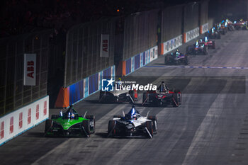 2024-07-20 - 94 WEHRLEIN Pascal (ger), TAG HEUER Porsche Formula E Team, Porsche 99X Electric, action, 17 NATO Norman (fra), Andretti Global, Porsche 99X Electric, action during the 2024 Hankook London ePrix, 10th meeting of the 2023-24 ABB FIA Formula E World Championship, on the ExCeL London from June 18 to 21, 2024 in London, United Kingdom - 2024 FORMULA E LONDON EPRIX - FORMULA E - MOTORS