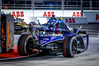 2024-07-20 - 18 DARUVALA Jehan (ind), Maserati MSG Racing, Maserati Tipo Folgore, action during the 2024 Hankook London ePrix, 10th meeting of the 2023-24 ABB FIA Formula E World Championship, on the ExCeL London from June 18 to 21, 2024 in London, United Kingdom - 2024 FORMULA E LONDON EPRIX - FORMULA E - MOTORS