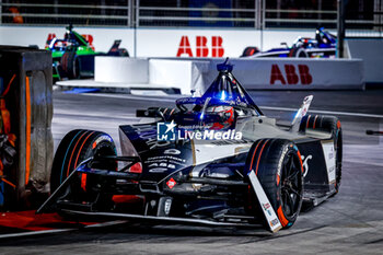 2024-07-20 - 09 EVANS Mitch (nzl), Jaguar TCS Racing, Jaguar I-Type 6, action during the 2024 Hankook London ePrix, 10th meeting of the 2023-24 ABB FIA Formula E World Championship, on the ExCeL London from June 18 to 21, 2024 in London, United Kingdom - 2024 FORMULA E LONDON EPRIX - FORMULA E - MOTORS