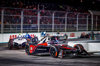 2024-07-20 - 94 WEHRLEIN Pascal (ger), TAG HEUER Porsche Formula E Team, Porsche 99X Electric, action during the 2024 Hankook London ePrix, 10th meeting of the 2023-24 ABB FIA Formula E World Championship, on the ExCeL London from June 18 to 21, 2024 in London, United Kingdom - 2024 FORMULA E LONDON EPRIX - FORMULA E - MOTORS