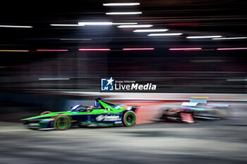 2024-07-20 - 16 BUEMI Sébastien (swi), Envision Racing, Jaguar I-Type 6, action during the 2024 Hankook London ePrix, 10th meeting of the 2023-24 ABB FIA Formula E World Championship, on the ExCeL London from June 18 to 21, 2024 in London, United Kingdom - 2024 FORMULA E LONDON EPRIX - FORMULA E - MOTORS