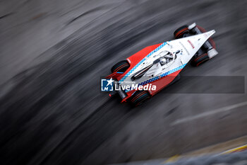 2024-07-21 - 01 DENNIS Jake (gbr), Andretti Global, Porsche 99X Electric, action during the 2024 Hankook London ePrix, 10th meeting of the 2023-24 ABB FIA Formula E World Championship, on the ExCeL London from June 18 to 21, 2024 in London, United Kingdom - 2024 FORMULA E LONDON EPRIX - FORMULA E - MOTORS