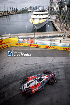 2024-07-21 - 94 WEHRLEIN Pascal (ger), TAG HEUER Porsche Formula E Team, Porsche 99X Electric, action during the 2024 Hankook London ePrix, 10th meeting of the 2023-24 ABB FIA Formula E World Championship, on the ExCeL London from June 18 to 21, 2024 in London, United Kingdom - 2024 FORMULA E LONDON EPRIX - FORMULA E - MOTORS