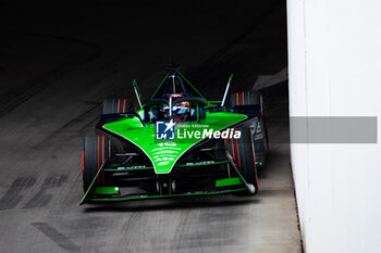 2024-07-21 - 16 BUEMI Sébastien (swi), Envision Racing, Jaguar I-Type 6, action during the 2024 Hankook London ePrix, 10th meeting of the 2023-24 ABB FIA Formula E World Championship, on the ExCeL London from June 18 to 21, 2024 in London, United Kingdom - 2024 FORMULA E LONDON EPRIX - FORMULA E - MOTORS