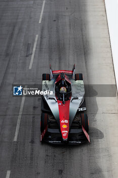 2024-07-21 - 48 MORTARA Edoardo (swi), Mahindra Racing, Mahindra M9Electro, action during the 2024 Hankook London ePrix, 10th meeting of the 2023-24 ABB FIA Formula E World Championship, on the ExCeL London from June 18 to 21, 2024 in London, United Kingdom - 2024 FORMULA E LONDON EPRIX - FORMULA E - MOTORS