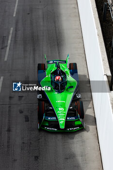 2024-07-21 - 16 BUEMI Sébastien (swi), Envision Racing, Jaguar I-Type 6, action during the 2024 Hankook London ePrix, 10th meeting of the 2023-24 ABB FIA Formula E World Championship, on the ExCeL London from June 18 to 21, 2024 in London, United Kingdom - 2024 FORMULA E LONDON EPRIX - FORMULA E - MOTORS