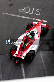 2024-07-21 - 23 FENESTRAZ Sacha (fra), Nissan Formula E Team, Nissan e-4ORCE 04, action during the 2024 Hankook London ePrix, 10th meeting of the 2023-24 ABB FIA Formula E World Championship, on the ExCeL London from June 18 to 21, 2024 in London, United Kingdom - 2024 FORMULA E LONDON EPRIX - FORMULA E - MOTORS