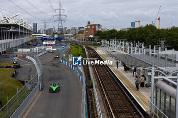 2024-07-21 - 16 BUEMI Sébastien (swi), Envision Racing, Jaguar I-Type 6, action during the 2024 Hankook London ePrix, 10th meeting of the 2023-24 ABB FIA Formula E World Championship, on the ExCeL London from June 18 to 21, 2024 in London, United Kingdom - 2024 FORMULA E LONDON EPRIX - FORMULA E - MOTORS