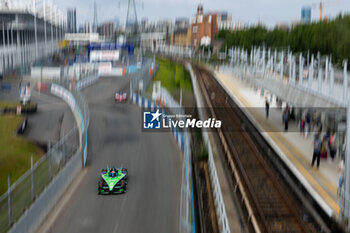 2024-07-21 - 16 BUEMI Sébastien (swi), Envision Racing, Jaguar I-Type 6, action during the 2024 Hankook London ePrix, 10th meeting of the 2023-24 ABB FIA Formula E World Championship, on the ExCeL London from June 18 to 21, 2024 in London, United Kingdom - 2024 FORMULA E LONDON EPRIX - FORMULA E - MOTORS