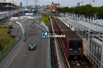 2024-07-21 - 11 DI GRASSI Lucas (bra), ABT CUPRA Formula E Team, Mahindra M9Electro, action during the 2024 Hankook London ePrix, 10th meeting of the 2023-24 ABB FIA Formula E World Championship, on the ExCeL London from June 18 to 21, 2024 in London, United Kingdom - 2024 FORMULA E LONDON EPRIX - FORMULA E - MOTORS