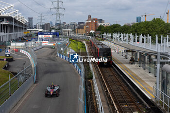 2024-07-21 - 21 DE VRIES Nyck (nld), Mahindra Racing, Mahindra M9Electro, action during the 2024 Hankook London ePrix, 10th meeting of the 2023-24 ABB FIA Formula E World Championship, on the ExCeL London from June 18 to 21, 2024 in London, United Kingdom - 2024 FORMULA E LONDON EPRIX - FORMULA E - MOTORS