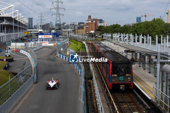 2024-07-21 - 17 NATO Norman (fra), Andretti Global, Porsche 99X Electric, action during the 2024 Hankook London ePrix, 10th meeting of the 2023-24 ABB FIA Formula E World Championship, on the ExCeL London from June 18 to 21, 2024 in London, United Kingdom - 2024 FORMULA E LONDON EPRIX - FORMULA E - MOTORS