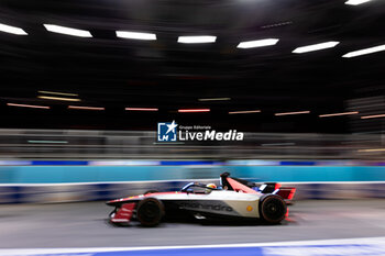 2024-07-21 - 48 MORTARA Edoardo (swi), Mahindra Racing, Mahindra M9Electro, action during the 2024 Hankook London ePrix, 10th meeting of the 2023-24 ABB FIA Formula E World Championship, on the ExCeL London from June 18 to 21, 2024 in London, United Kingdom - 2024 FORMULA E LONDON EPRIX - FORMULA E - MOTORS