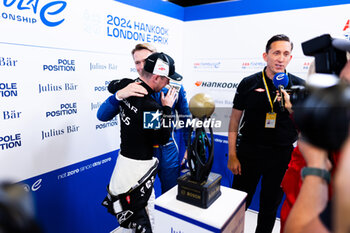 2024-07-21 - GUNTHER Maximilian (ger), Maserati MSG Racing, Maserati Tipo Folgore, portrait CASSIDY Nick (nzl), Jaguar TCS Racing, Jaguar I-Type 6, portrait BARCLAY James, Panasonic Jaguar Racing Team Director, portrait during the 2024 Hankook London ePrix, 10th meeting of the 2023-24 ABB FIA Formula E World Championship, on the ExCeL London from June 18 to 21, 2024 in London, United Kingdom - 2024 FORMULA E LONDON EPRIX - FORMULA E - MOTORS