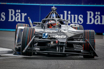 2024-07-21 - 09 EVANS Mitch (nzl), Jaguar TCS Racing, Jaguar I-Type 6, action during the 2024 Hankook London ePrix, 10th meeting of the 2023-24 ABB FIA Formula E World Championship, on the ExCeL London from June 18 to 21, 2024 in London, United Kingdom - 2024 FORMULA E LONDON EPRIX - FORMULA E - MOTORS