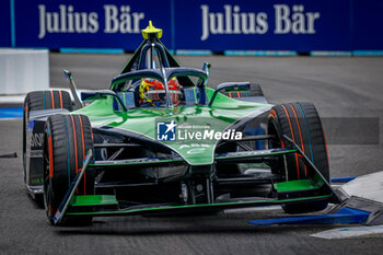 2024-07-21 - 04 FRIJNS Robin (nld), Envision Racing, Jaguar I-Type 6, action during the 2024 Hankook London ePrix, 10th meeting of the 2023-24 ABB FIA Formula E World Championship, on the ExCeL London from June 18 to 21, 2024 in London, United Kingdom - 2024 FORMULA E LONDON EPRIX - FORMULA E - MOTORS