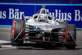 2024-07-21 - 01 DENNIS Jake (gbr), Andretti Global, Porsche 99X Electric, action during the 2024 Hankook London ePrix, 10th meeting of the 2023-24 ABB FIA Formula E World Championship, on the ExCeL London from June 18 to 21, 2024 in London, United Kingdom - 2024 FORMULA E LONDON EPRIX - FORMULA E - MOTORS