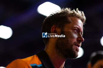 2024-07-21 - BIRD Sam (gbr), NEOM McLaren Formula E Team, Nissan e-4ORCE 04, portrait during the 2024 Hankook London ePrix, 10th meeting of the 2023-24 ABB FIA Formula E World Championship, on the ExCeL London from June 18 to 21, 2024 in London, United Kingdom - 2024 FORMULA E LONDON EPRIX - FORMULA E - MOTORS