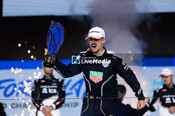 2024-07-21 - WEHRLEIN Pascal (ger), TAG HEUER Porsche Formula E Team, Porsche 99X Electric, portrait during the 2024 Hankook London ePrix, 10th meeting of the 2023-24 ABB FIA Formula E World Championship, on the ExCeL London from June 18 to 21, 2024 in London, United Kingdom - 2024 FORMULA E LONDON EPRIX - FORMULA E - MOTORS