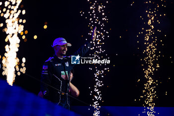 2024-07-21 - WEHRLEIN Pascal (ger), TAG HEUER Porsche Formula E Team, Porsche 99X Electric, portrait, podium, portrait during the 2024 Hankook London ePrix, 10th meeting of the 2023-24 ABB FIA Formula E World Championship, on the ExCeL London from June 18 to 21, 2024 in London, United Kingdom - 2024 FORMULA E LONDON EPRIX - FORMULA E - MOTORS