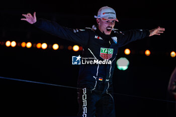 2024-07-21 - WEHRLEIN Pascal (ger), TAG HEUER Porsche Formula E Team, Porsche 99X Electric, portrait, podium, portrait during the 2024 Hankook London ePrix, 10th meeting of the 2023-24 ABB FIA Formula E World Championship, on the ExCeL London from June 18 to 21, 2024 in London, United Kingdom - 2024 FORMULA E LONDON EPRIX - FORMULA E - MOTORS